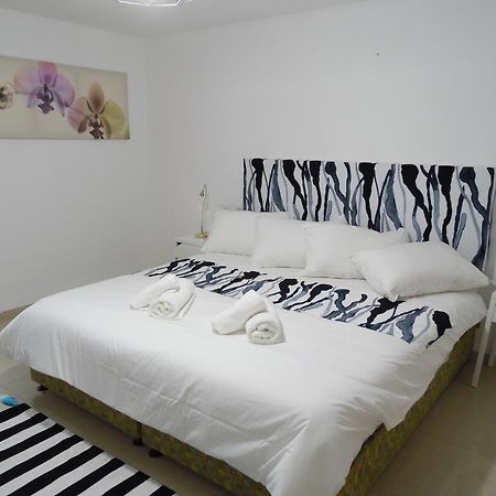 Hili Apartments Tiberias Bagian luar foto