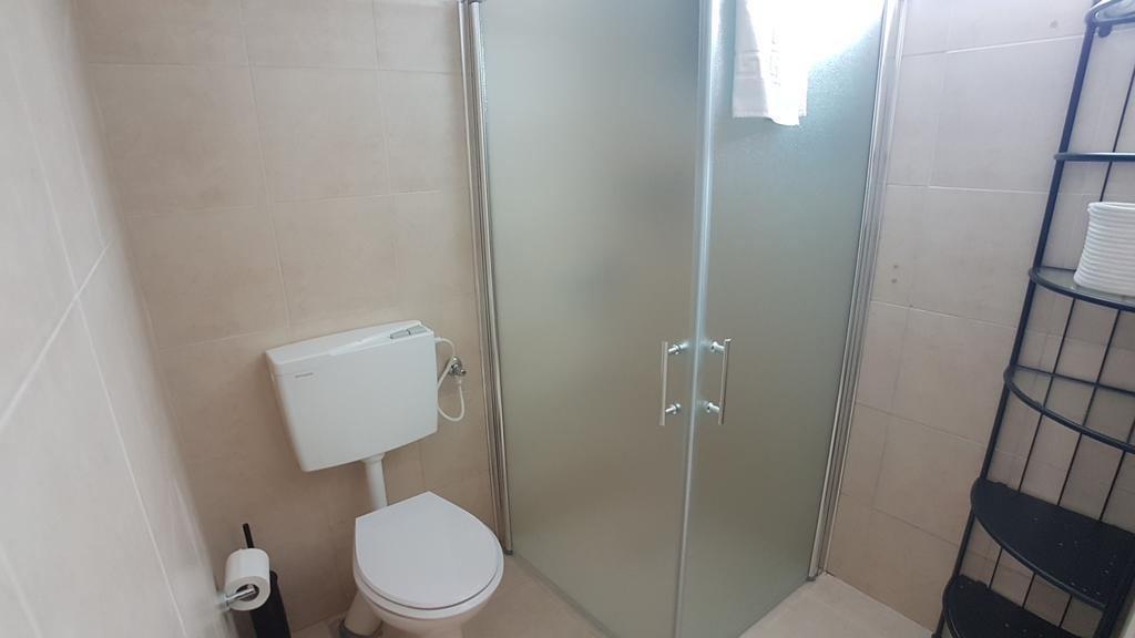 Hili Apartments Tiberias Bagian luar foto